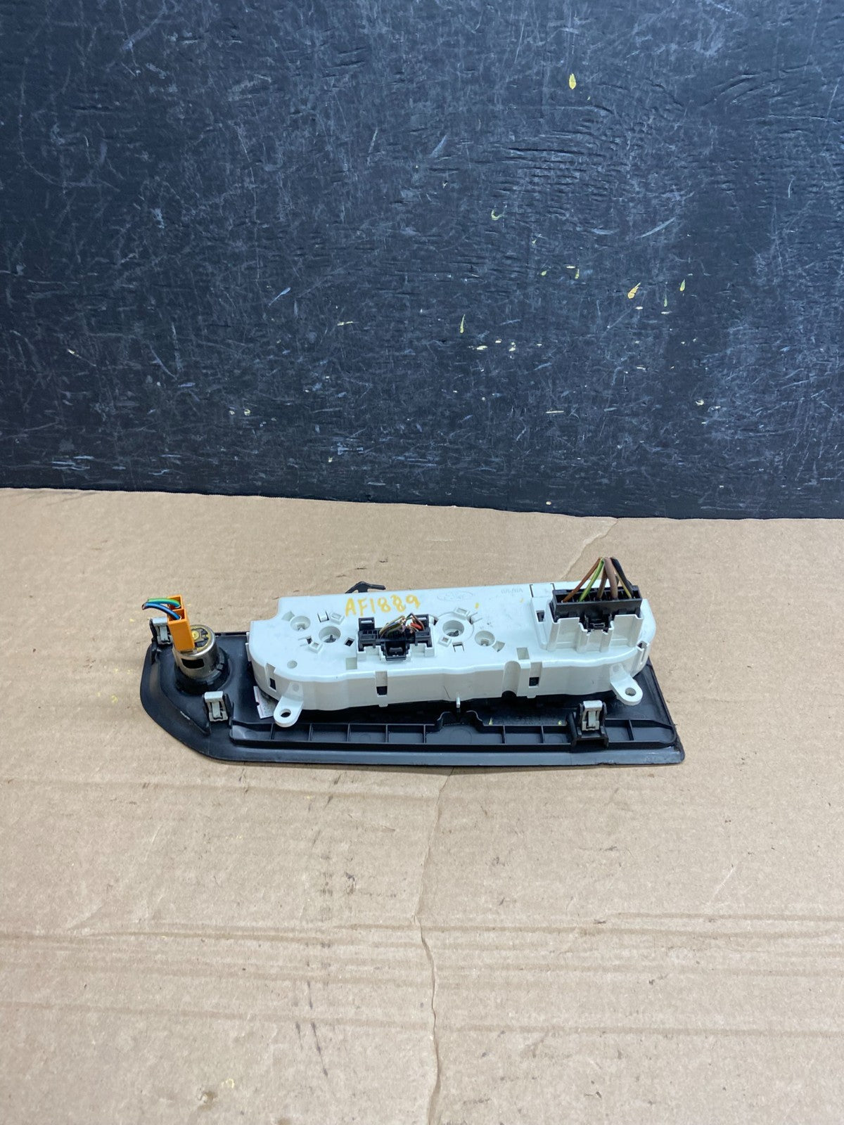 2015 - 2019 Ford Transit A/C Heater Climate Control W/Bezel AF1889 DG3