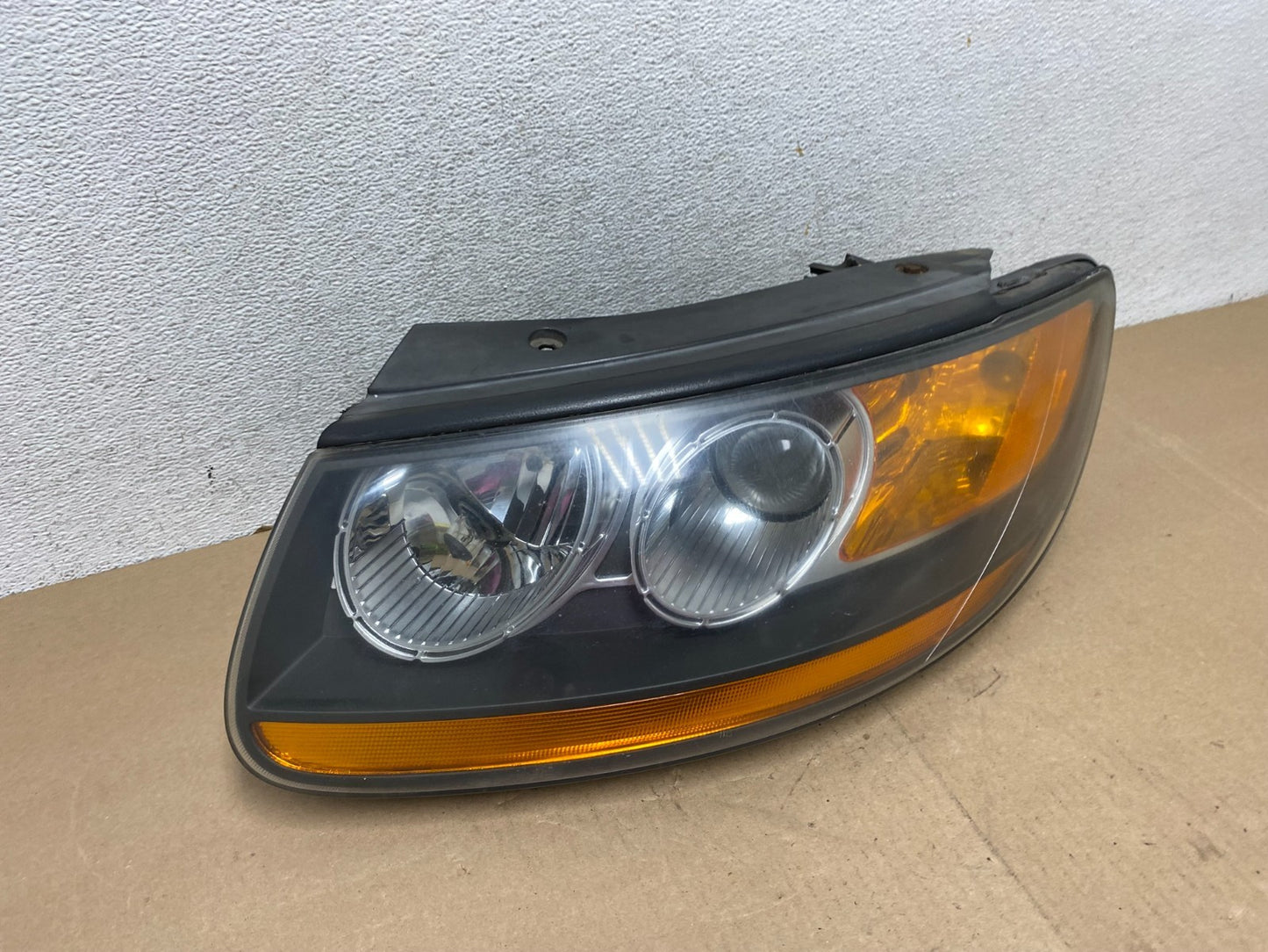 2007 2008 2009 Hyundai Santa Fe Left Driver LH Halogen Headlight AG4557 DW2
