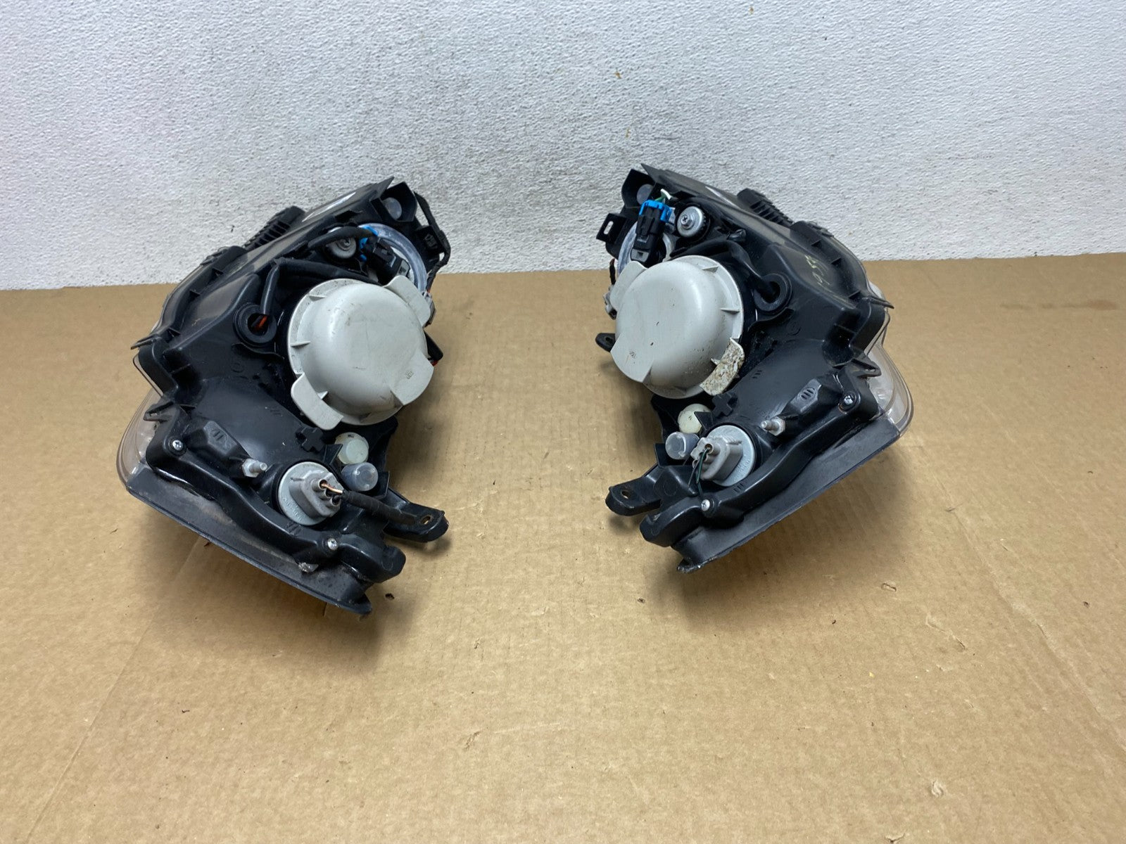 2006 to 2007 Subaru Legacy Left+Right Side Headlights DEPO AF9533 DW12