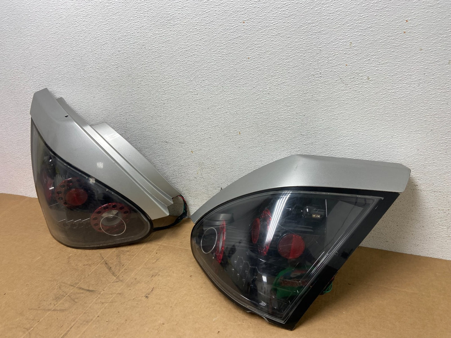 2004 to 2008 Nissan Maxima Left+Right Set LED Black Tail Lights AD6351 DG1