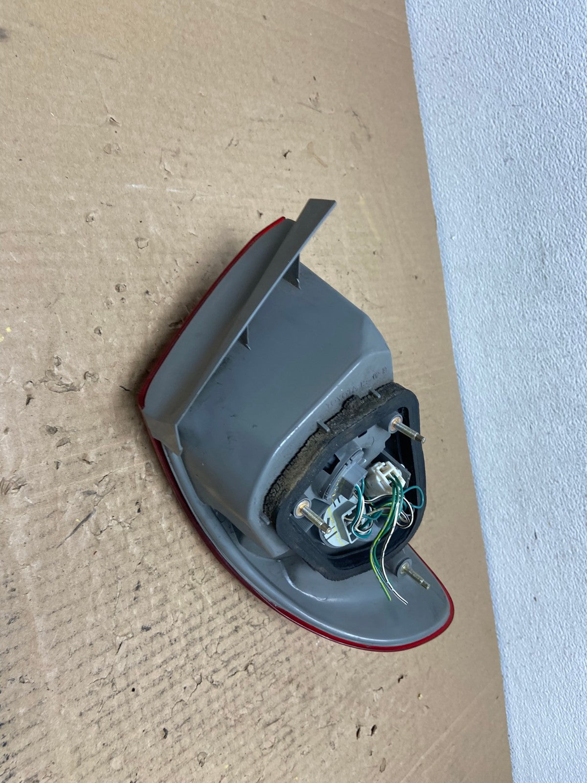 1998 1999 2000 Toyota Corolla Right Passenger Side Tail light OEM AC4016 LK4