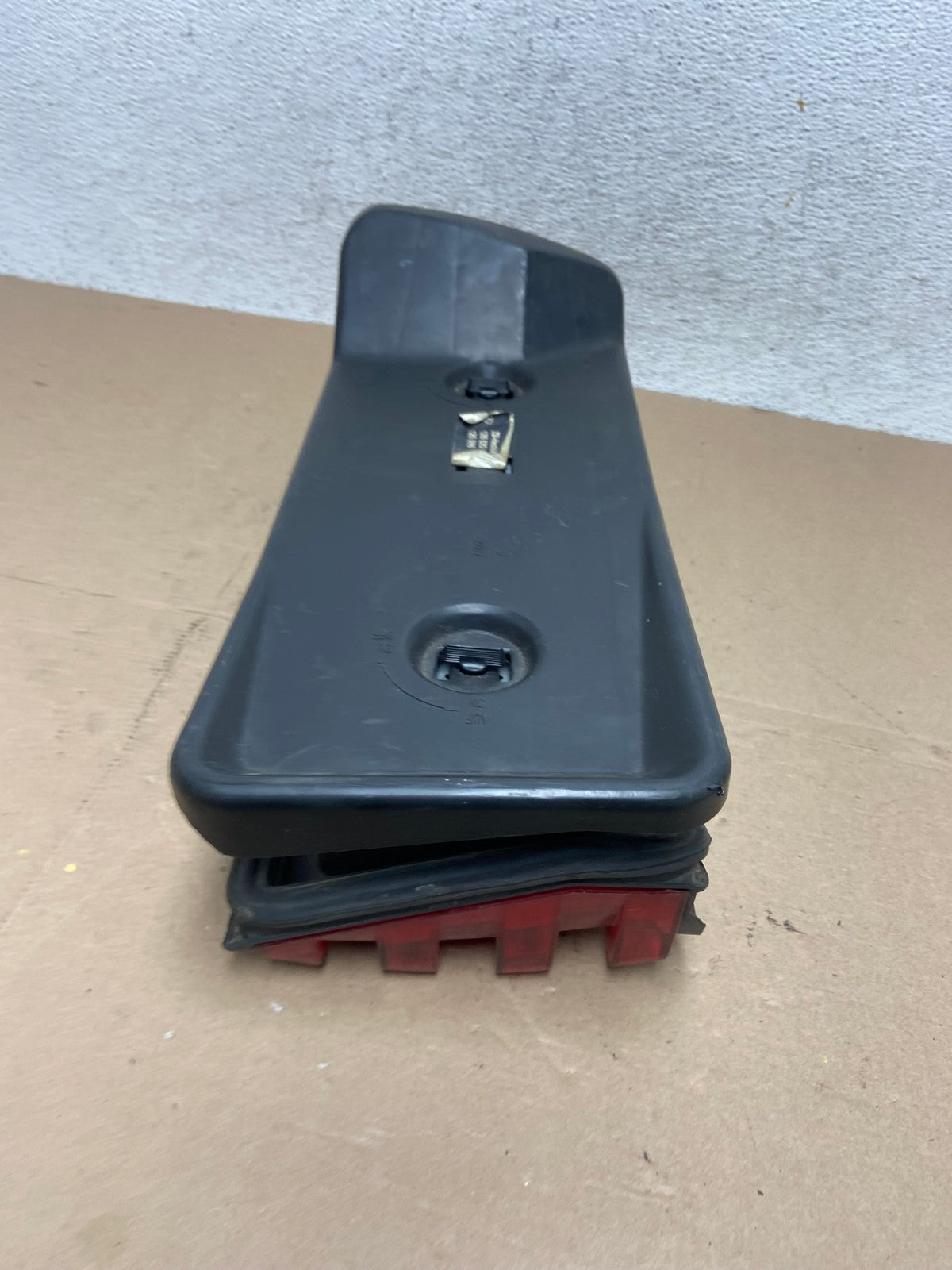 1986 to 1991 Mercedes-Benz W126 Right Passenger Side Tail Light AF4442 LK4