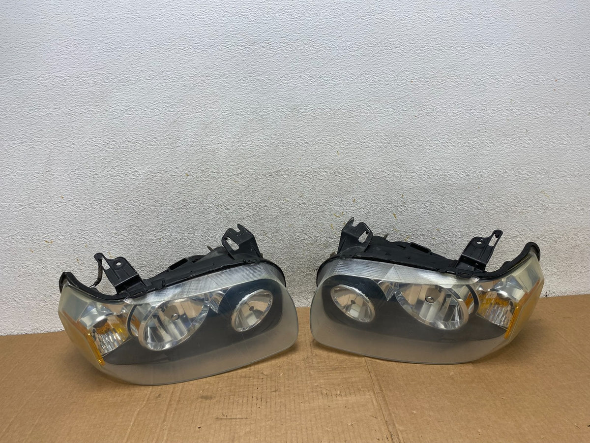 2005 - 2007 Ford Escape Headlights Left+Right Halogen AI3823 DW0