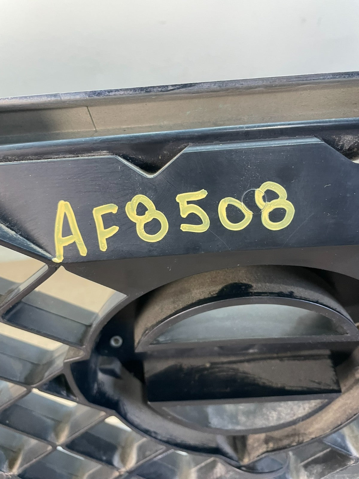 2004 to 2007 Nissan Titan Armada Front Upper Grill Grille af8508 DG6