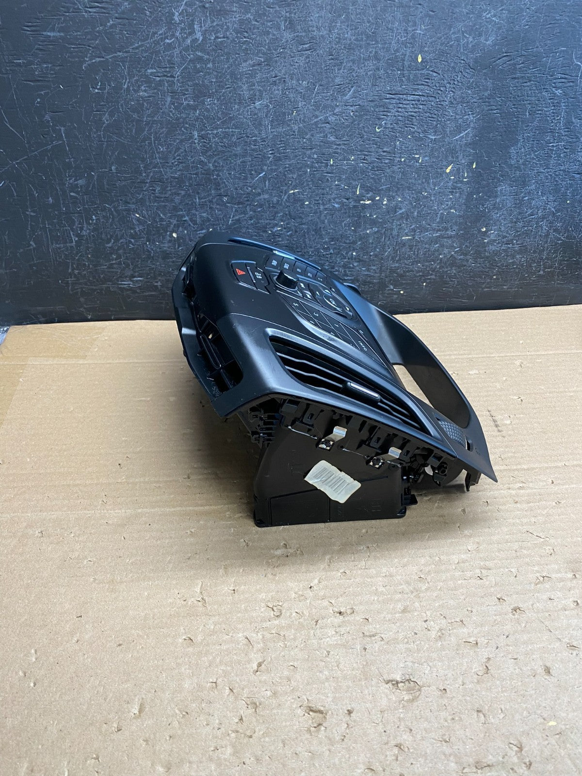 2012 to 2014 Ford Focus Radio Control Panel Trim w/ Bezel AG6385 DG3