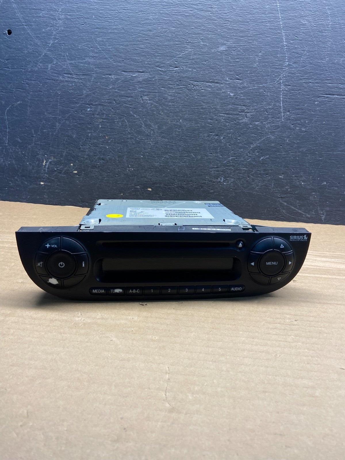 2012 to 2017 Fiat 500 Sirius Radio CD Player AE4574 DG0