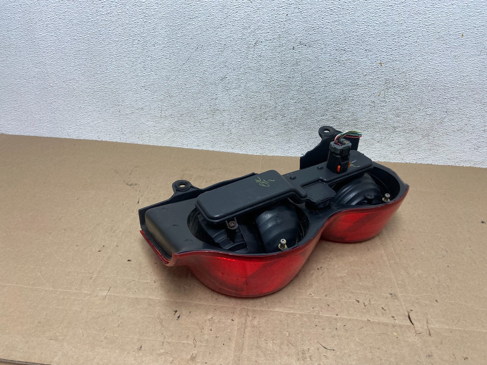 2004-2009 Dodge Durango Tail Light Left Driver Side LH AE6038 DW4