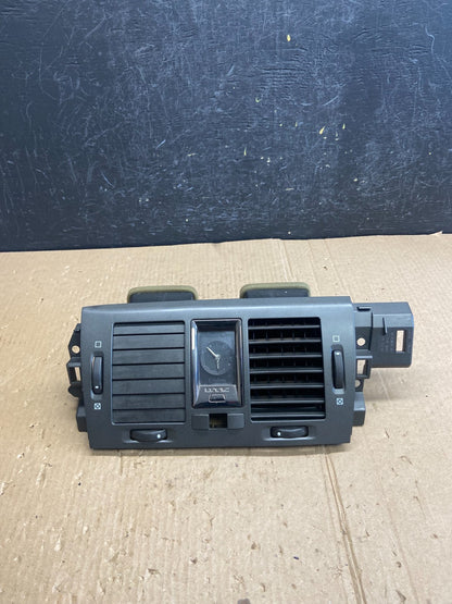 2006 to 2011 Cadillac DTS Dash Center Air Vent Heater Bezel ae4010 DG0