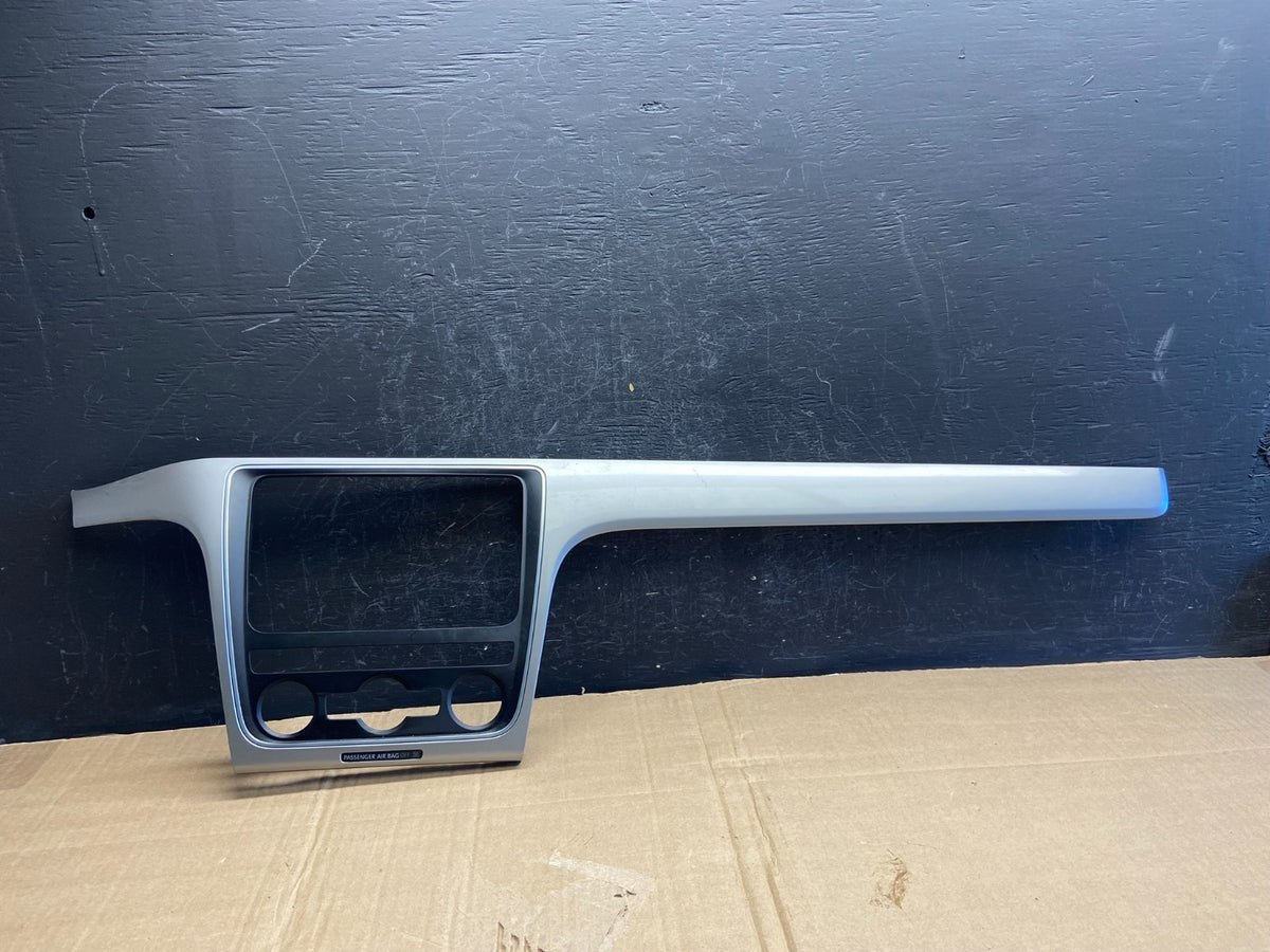 2012 to 2015 Volkswagen Passat Radio Dashboard Bezel Trim Cover ad7043 DG0
