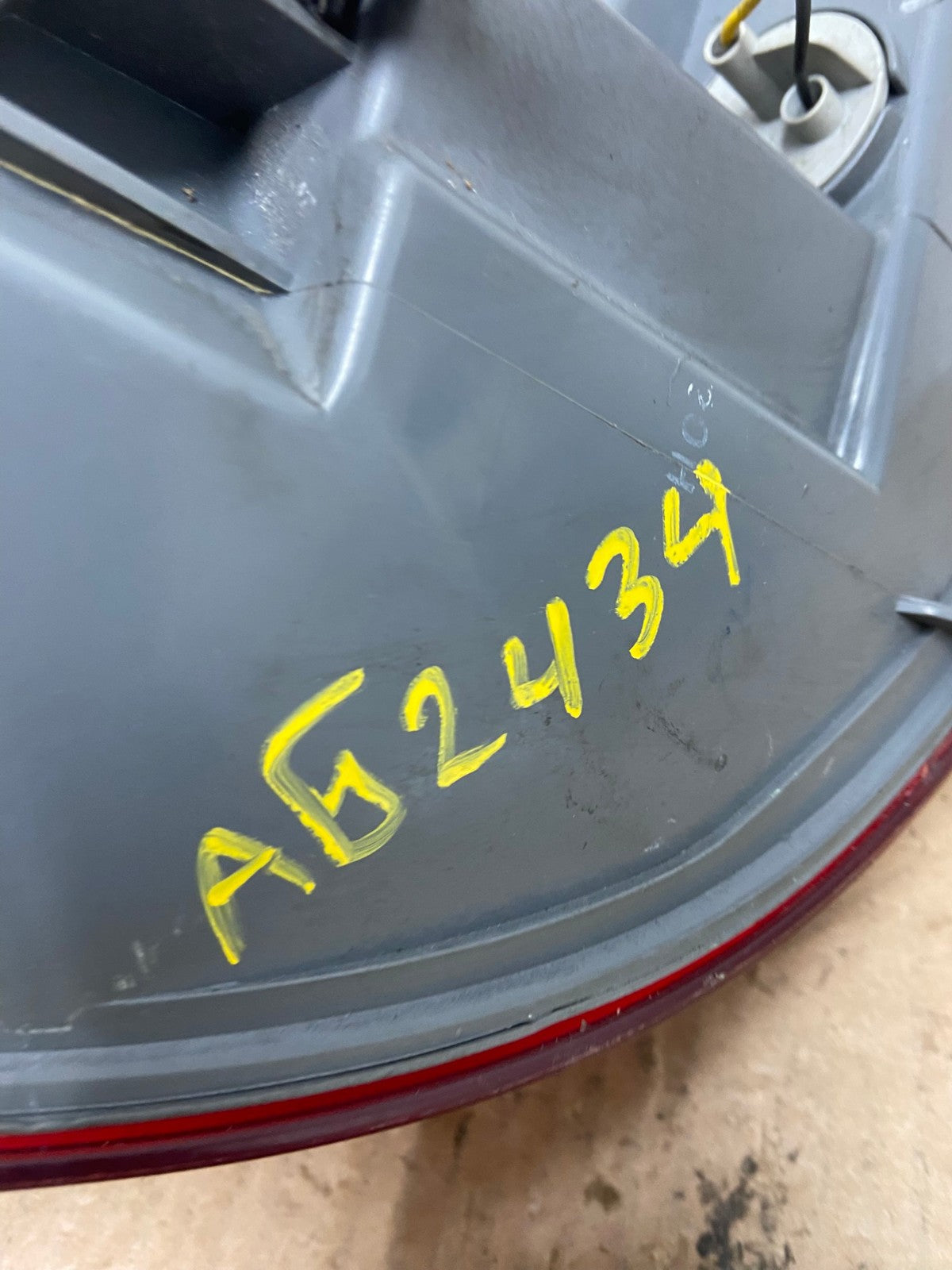 2011 2012 2013 Hyundai Elantra Sedan Right Passenger Tail Light AG2434 LK9