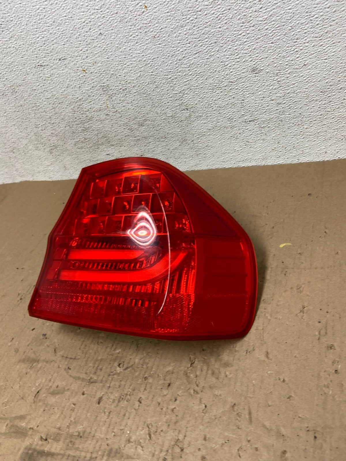 2009 2010 BMW 328i 3 Series Right Passenger RH Side Tail Light AD7836 DW1
