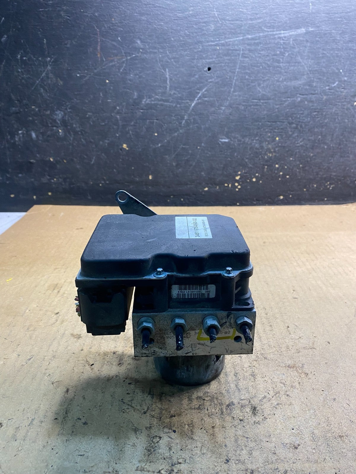 2007 to 2013 BMW 335i ABS Anti-Lock Brake Pump 6768550 OEM Z2406 DG4