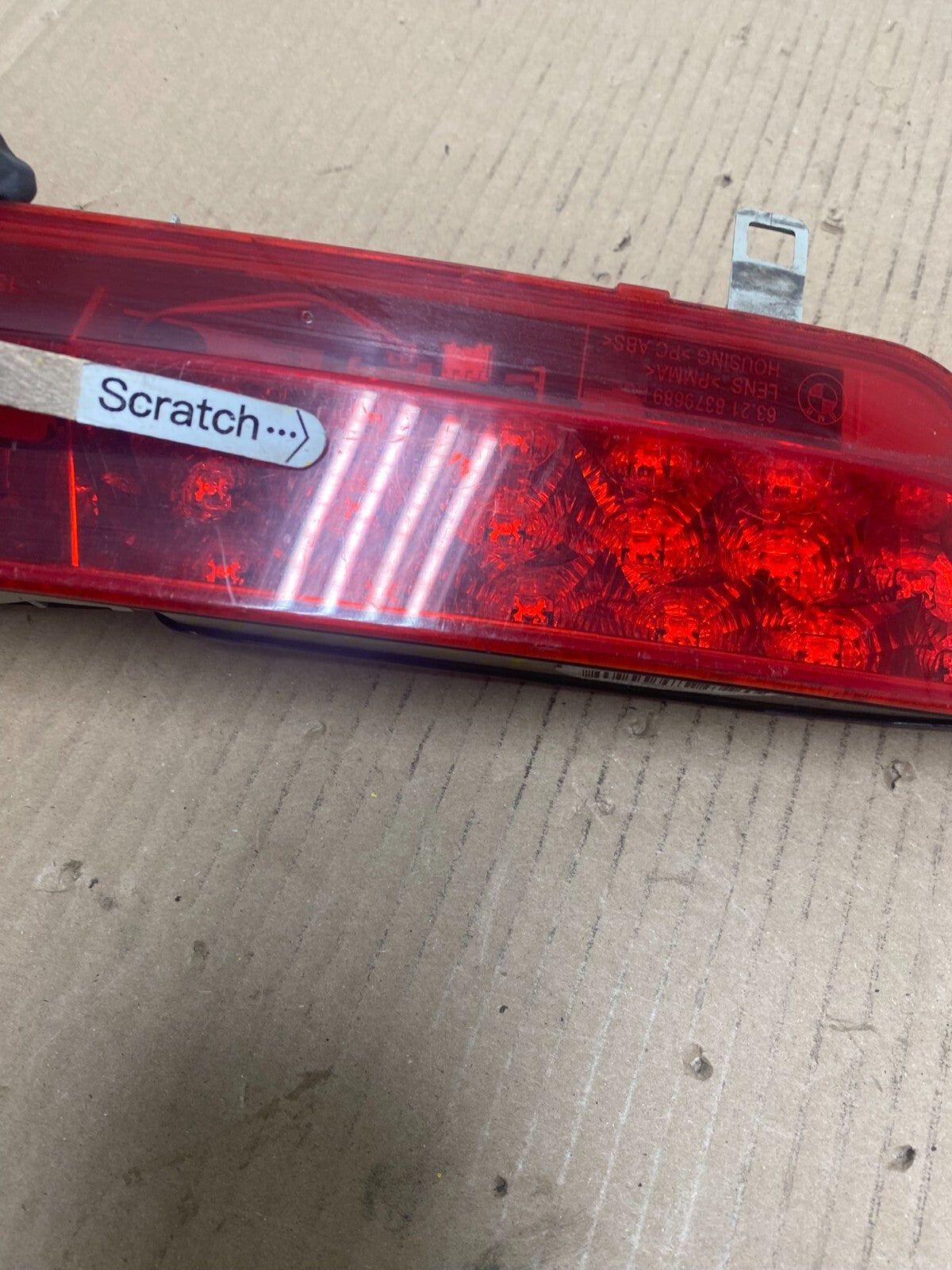 2002 to 2005 BMW 7-Series 745i 760i Left Driver Rear Inner Tail Light Oem I59854
