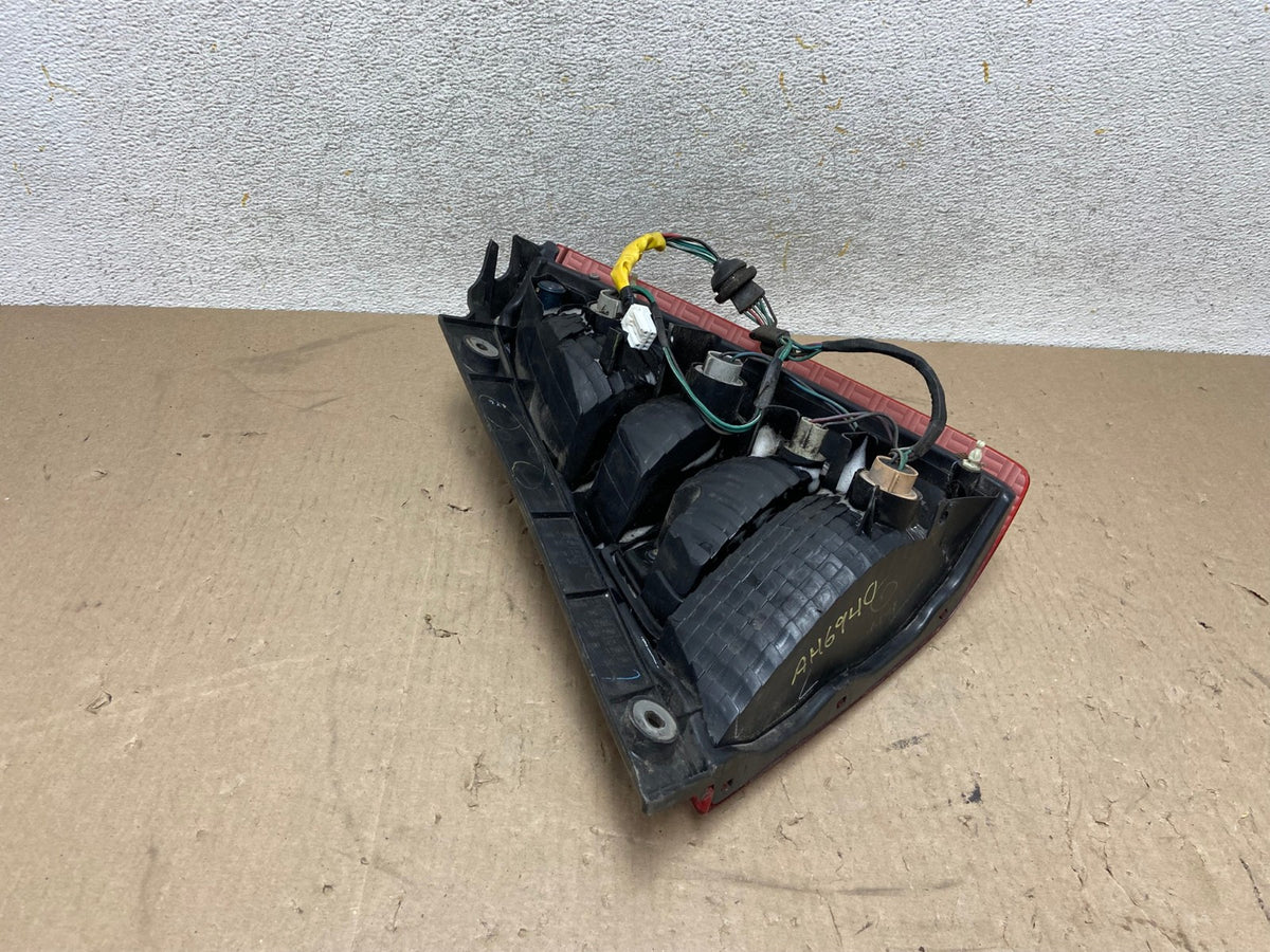 2003 2004 2005 Subaru Forester Left Driver Lh Side Tail Light AH6940 LK4