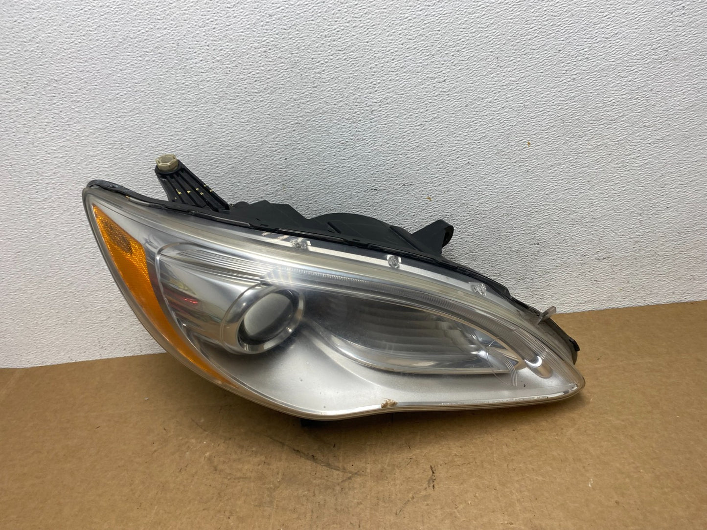 2011 2012 2013 2014 Chrysler 200 Right Passenger Halogen Headlight AD6173 DW0