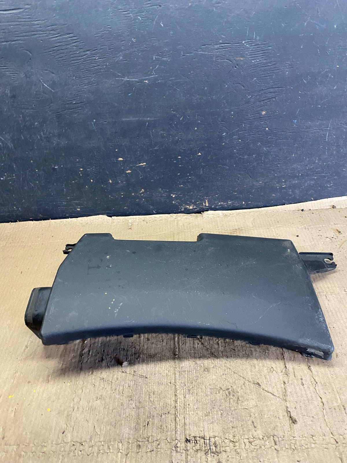2006 to 2007 Infiniti m35 Air Intake Manifold Box Inlet Housing OEM P0864 DG1