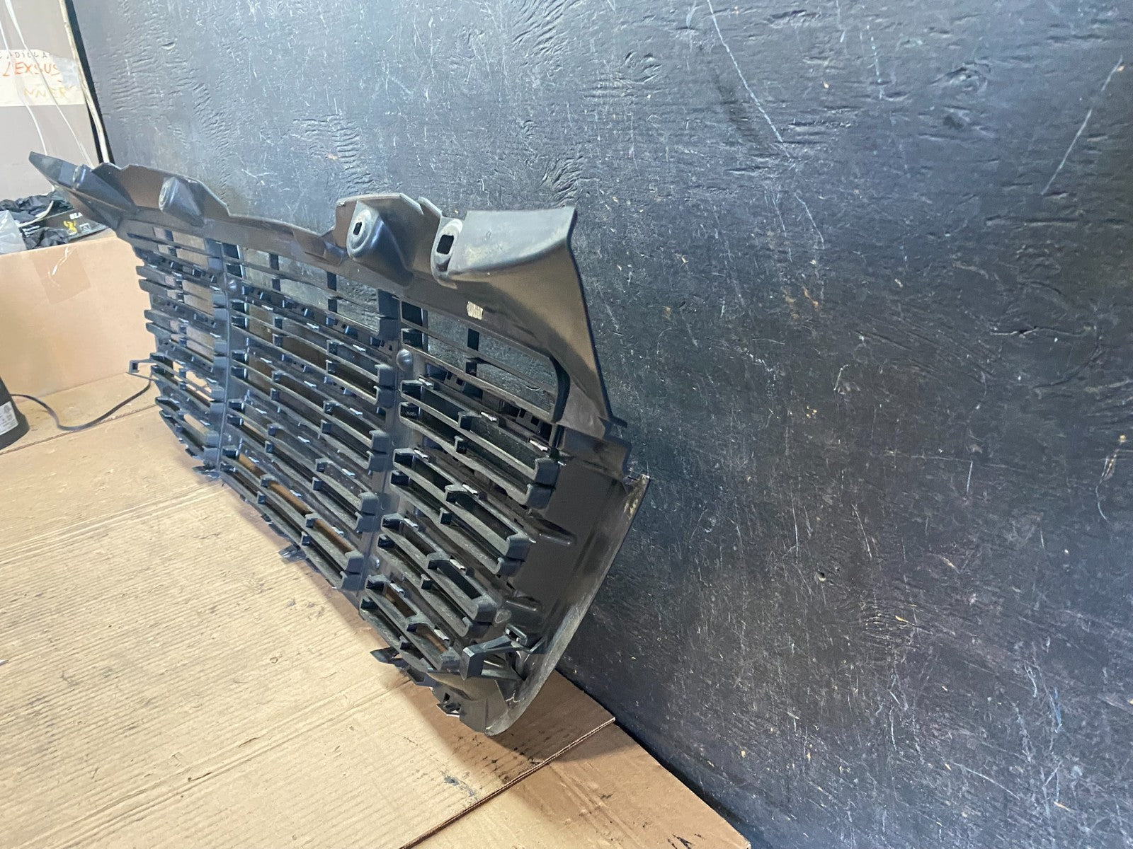 2009 to 2011 Freightliner Sprinter Front Upper Chrome Grill Grille P8566 PS5