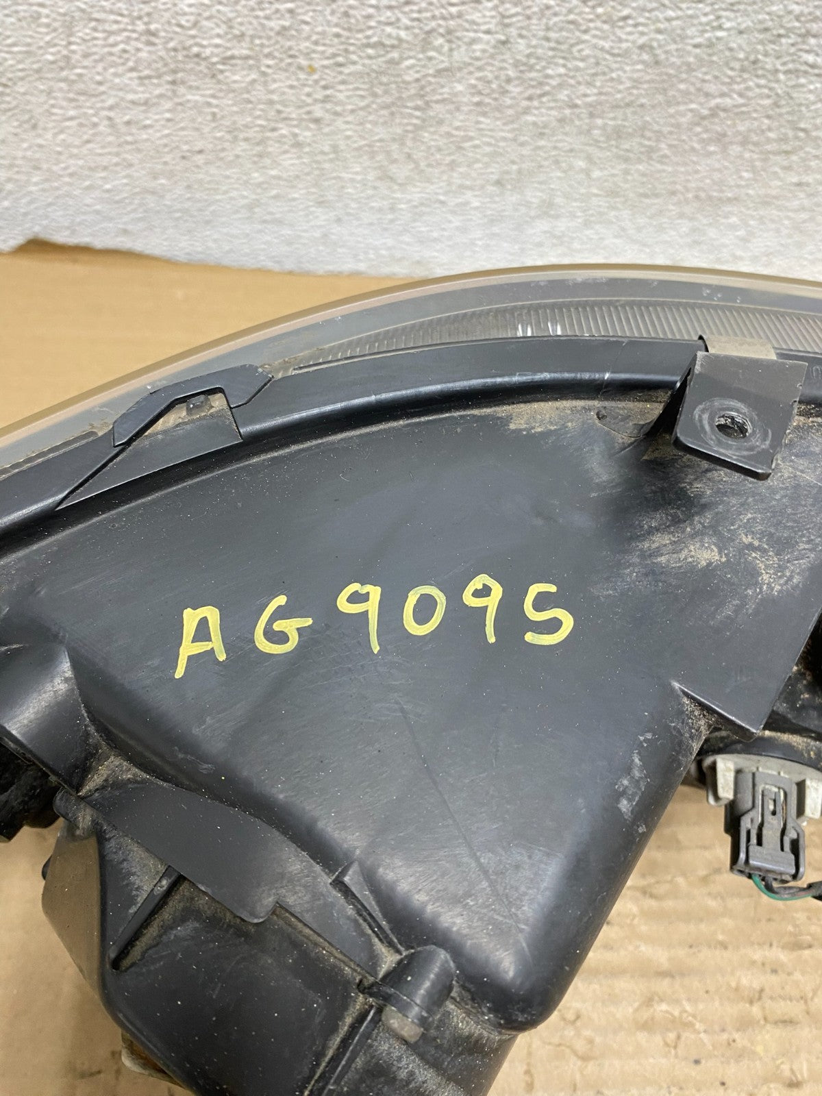 2004 to 2008 Acura TSX Left Driver Side Xenon HID Headlight AG9095 DW8