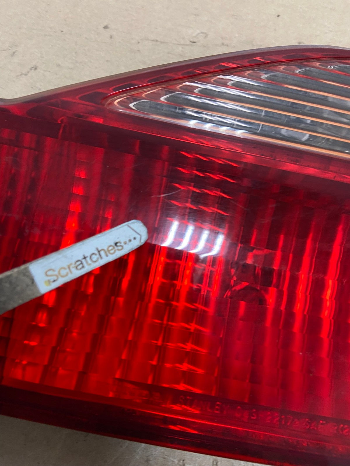 1998 to 2000 Honda Accord Right Passenger Side Inner Tail Light AH9450 LK3