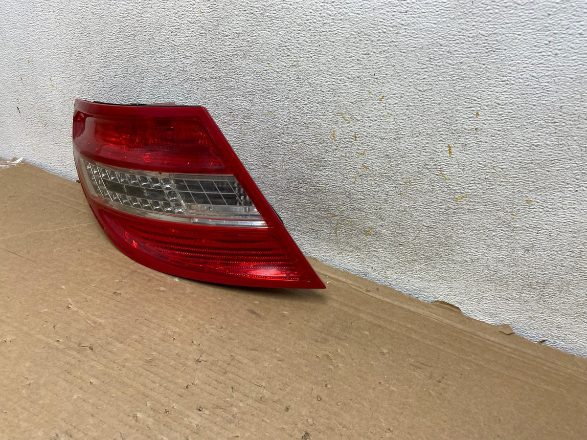 2008 - 2011 Mercedes C-Class Left Driver LH LED Tail Light AH8506 LK2