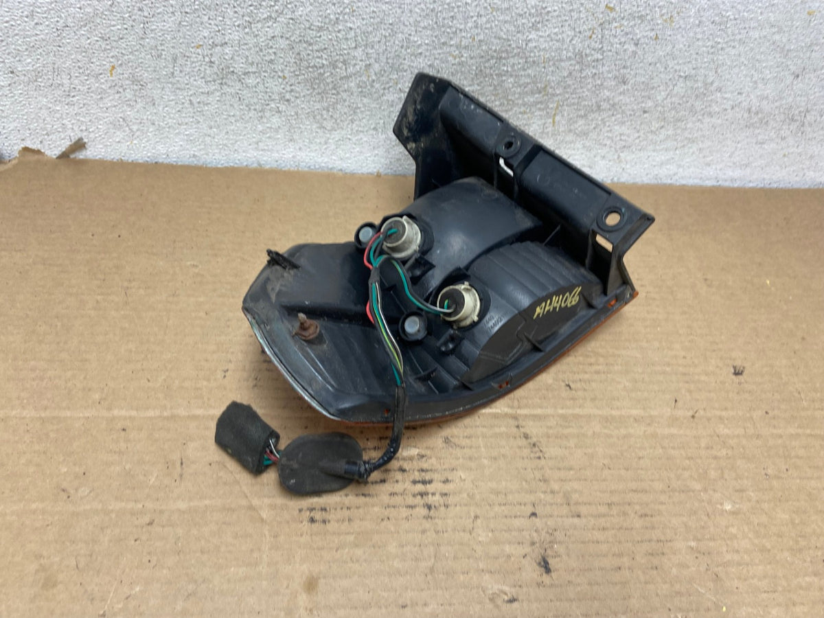 2002 2003 2004 Honda Odyssey Right Passenger Side Tail Light AH4066 LK5