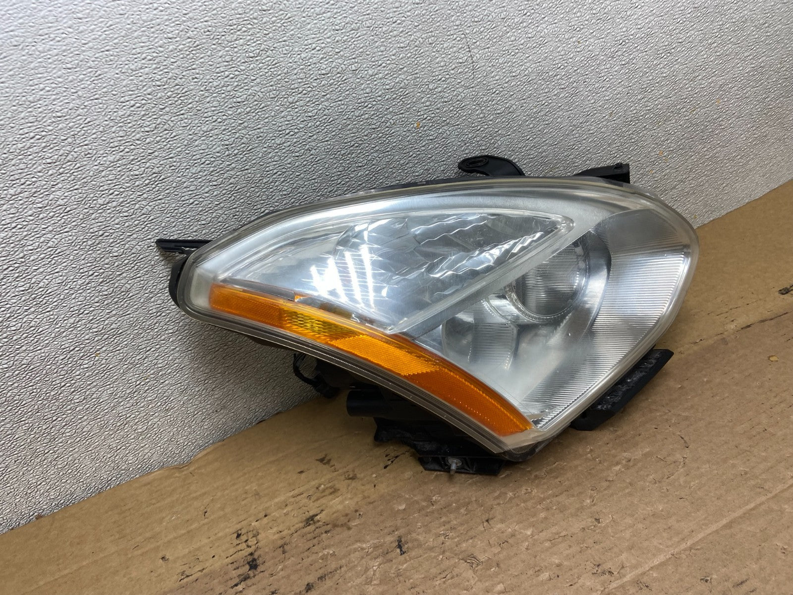 2009-2013 Nissan Rogue Right Passenger Xenon HID Headlight OEM AB5340 DW2