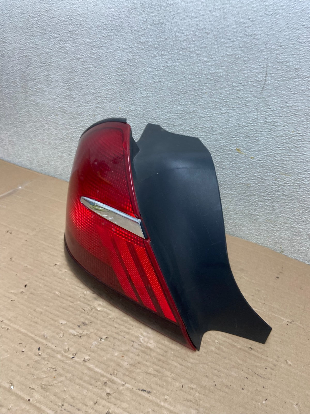1998 - 2002 Mercury Grand Marquis Left Driver Lh Side Tail Light Oem AA9329 LK1
