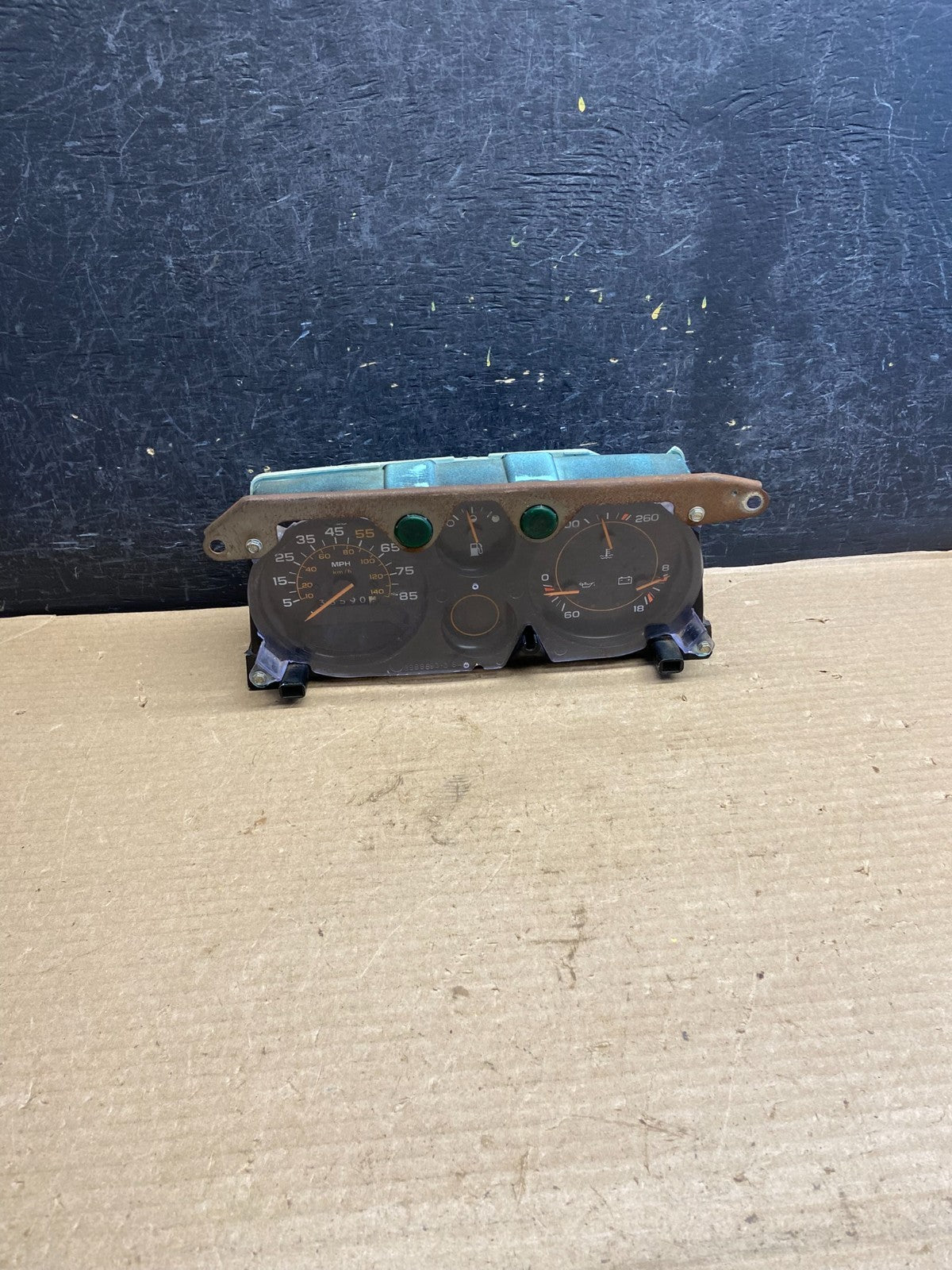 1985 1986 1987 1988 Chevrolet GMC Van Gauge Cluster 25051568 25052050 AH3669 PS0