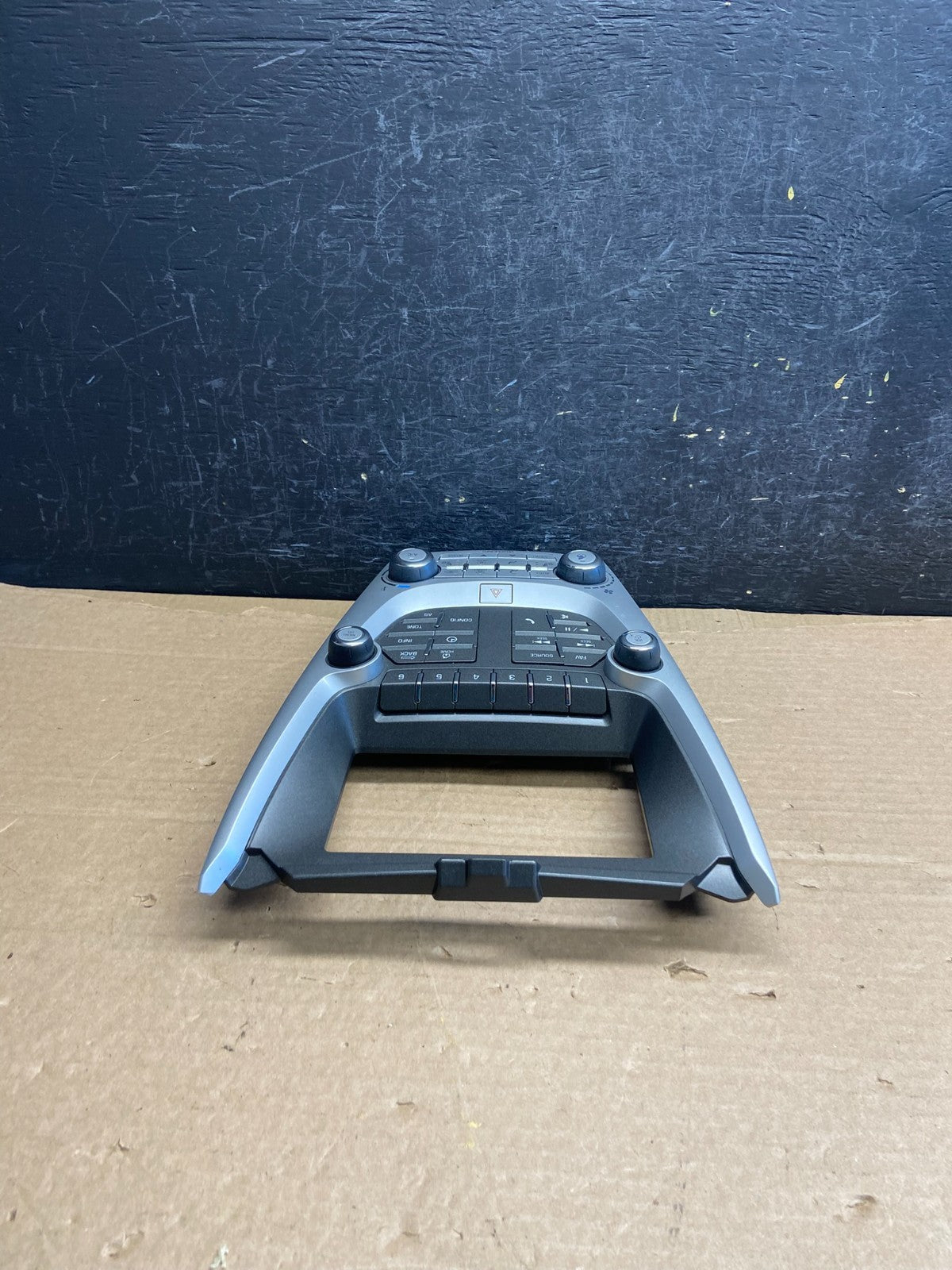 2016-2017 Chevy Equinox Terrain Radio Face Climate Control Panel Bezel AF2514 DG3