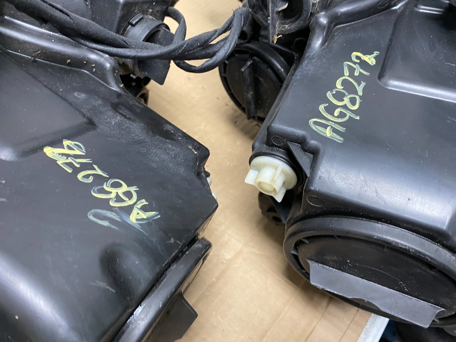 2007 to 2009 Mercedes GL-Class GL450 Headlights Left+Right AG8272 DW11