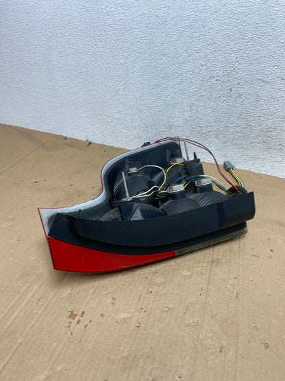 2007 to 2012 Volvo XC90 Left Driver Lh Side Lower Tail Light AE9200 LK5
