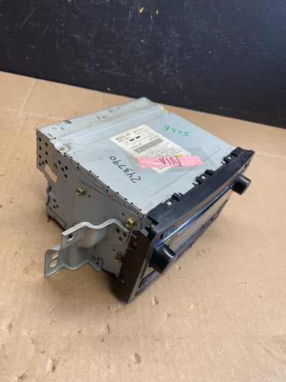2003 to 2006 Toyota Tundra Sequoia AM/FM OEM Radio CD Player AB9317 DG1