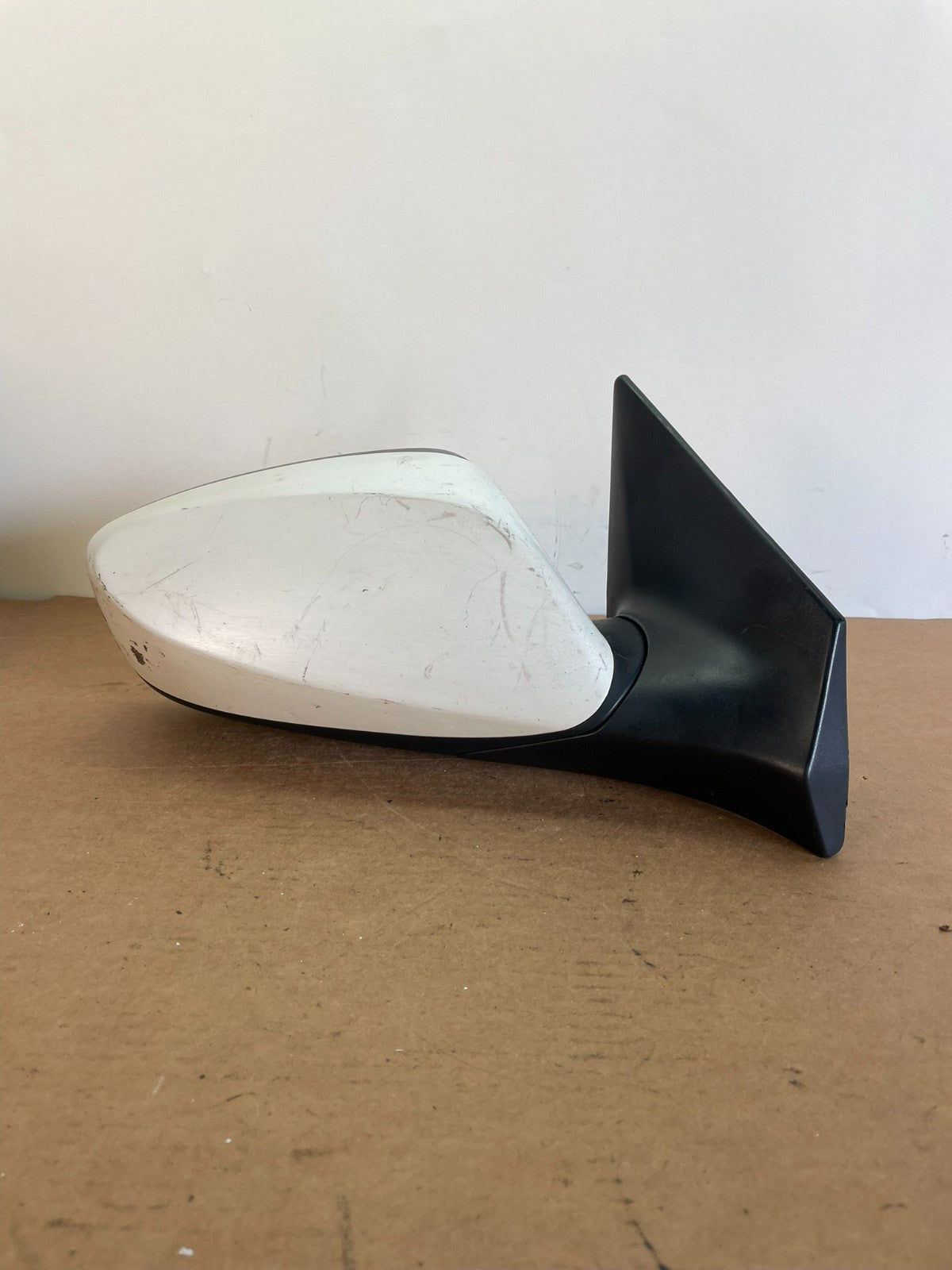 2013 to 2016 Hyundai Elantra Right Passenger RH View Door Mirror AG0678 DW0