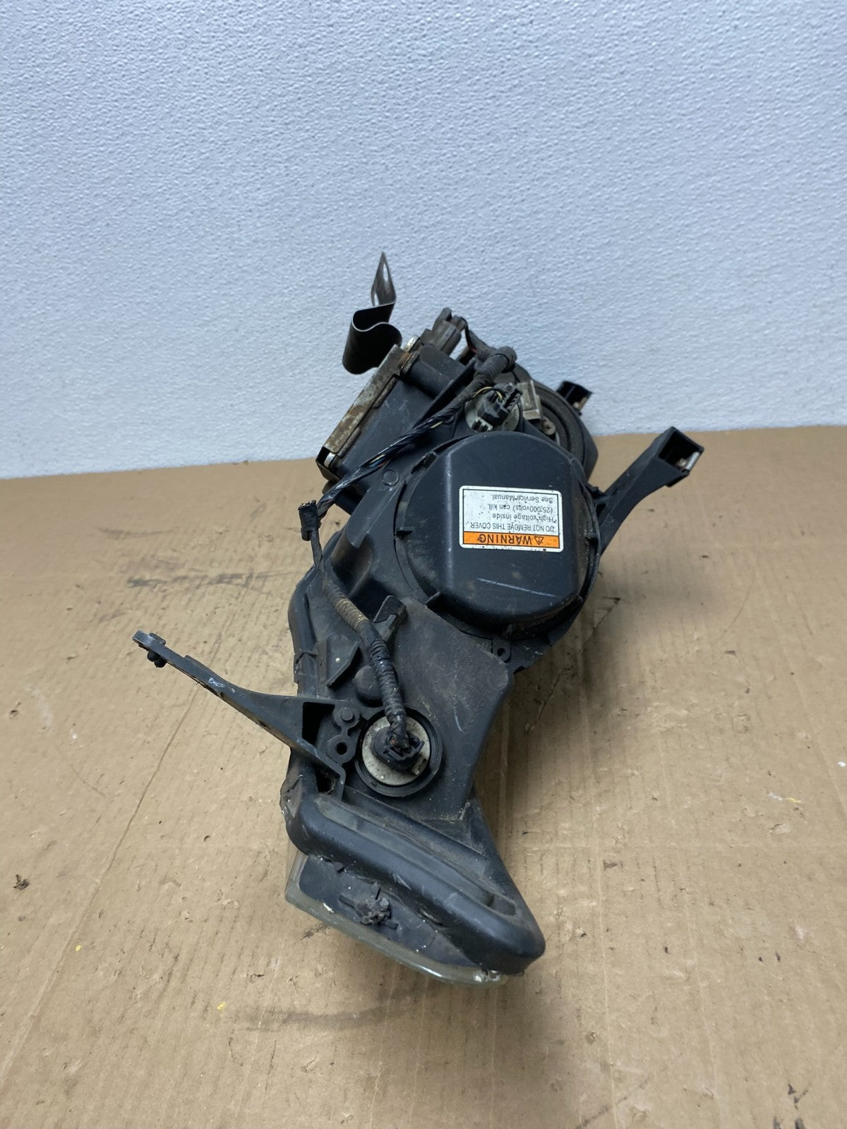 2004 2005 2006 Acura TL Headlight Right Passenger Side Xenon HID AB8312 DW6