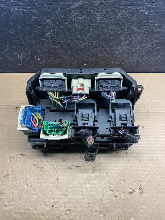 2008 2009 Jeep Wrangler Integrated Power Fuse Box 04692084ab AD9555 DG0