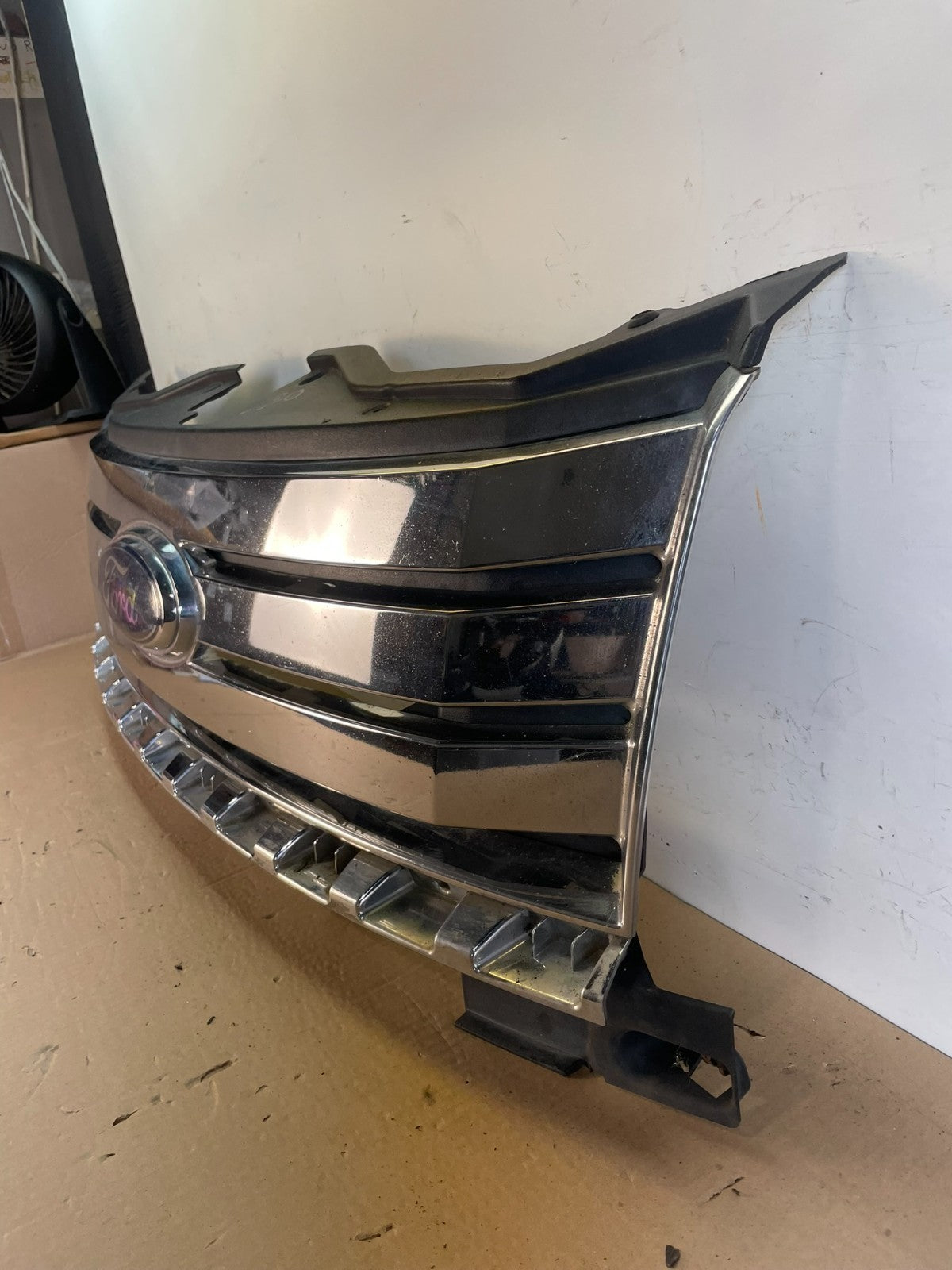 2007 2008 2009 2010 Ford Edge Front Upper Chrome Grill Grille AG7717 DG1