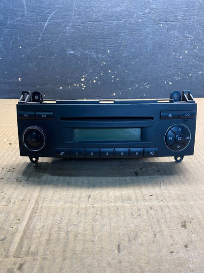 2007-2009 Mercedes Dodge Sprinter STEREO Radio OEM A 9068200786 aa7815 DG0