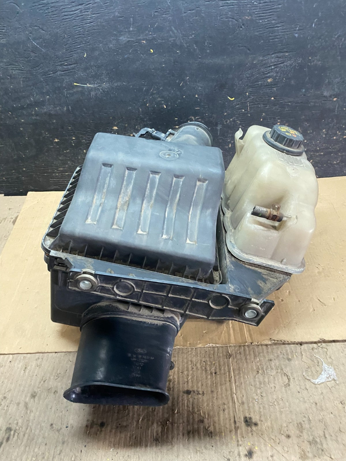 2011-2016 Ford F250 F350 Engine Coolant Reservoir Tank Air Cleaner Box X3106 DG1