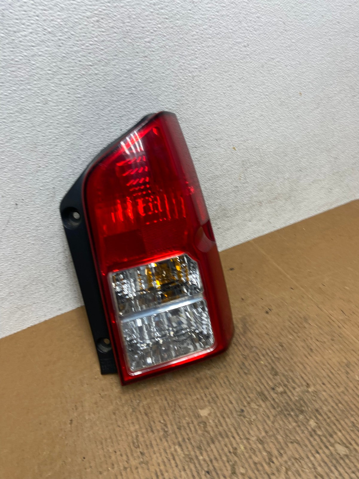 2005 to 2012 Nissan Pathfinder Right Passenger RH Side Tail Light AE2612 LK2