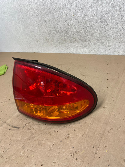 1999 to 2004 Oldsmobile Alero Right Passenger RH Side Tail Light AG5333 DW2
