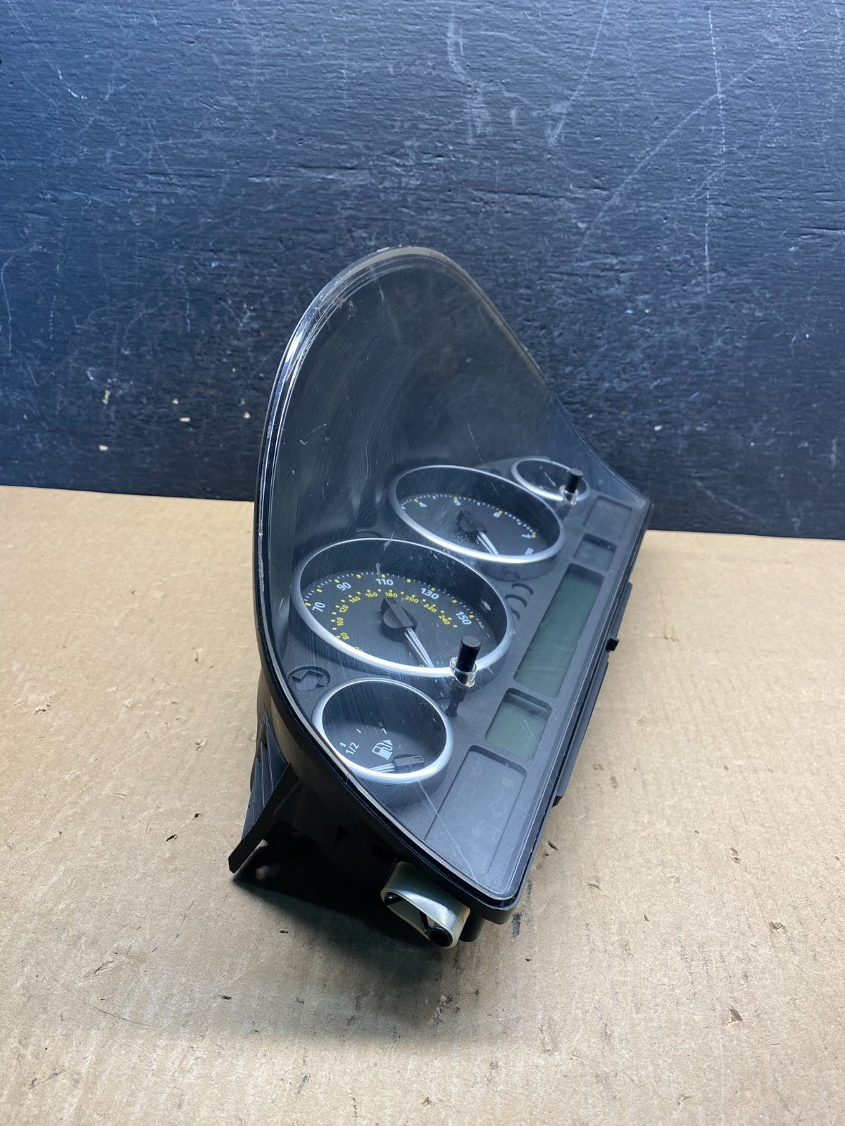 2007 Land Rover Range Rover Speedometer Cluster Gauge AG1876 DG1