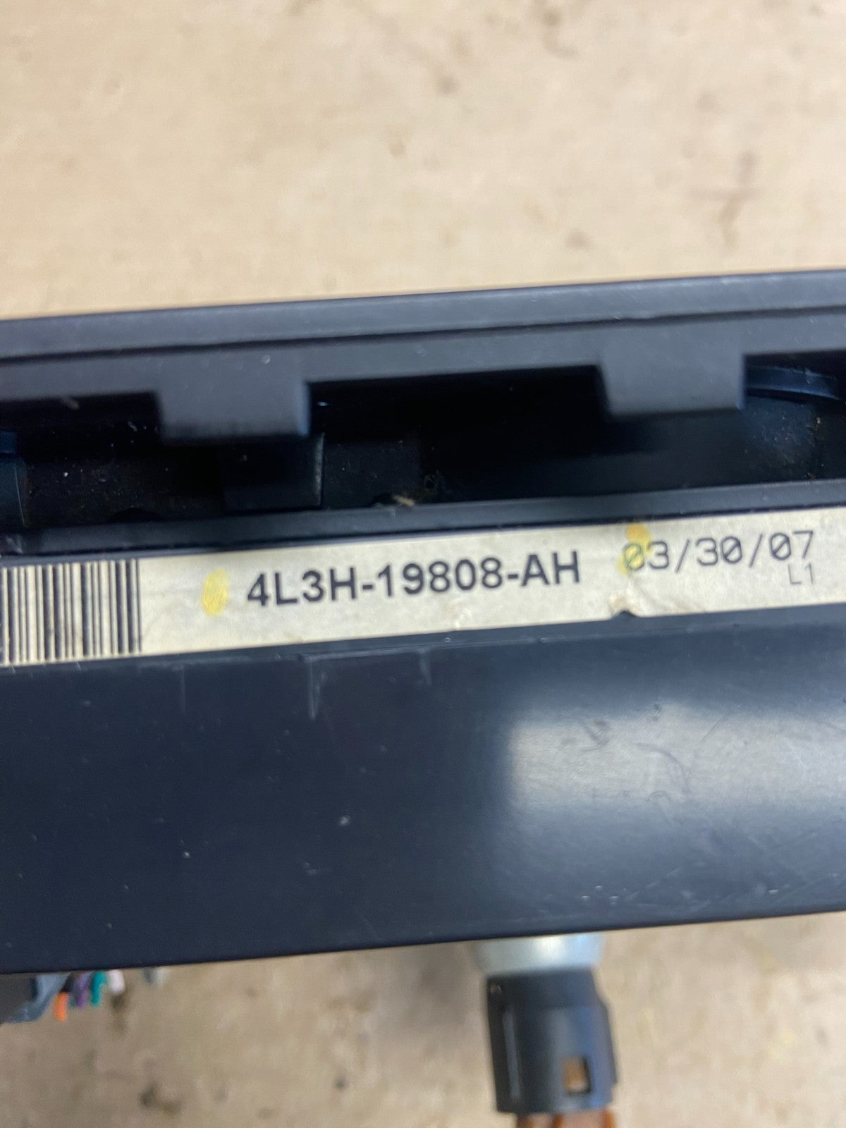2004 to 2008 Ford F150 Radio Climate Dash Bezel Surround Black AH5385 DG4