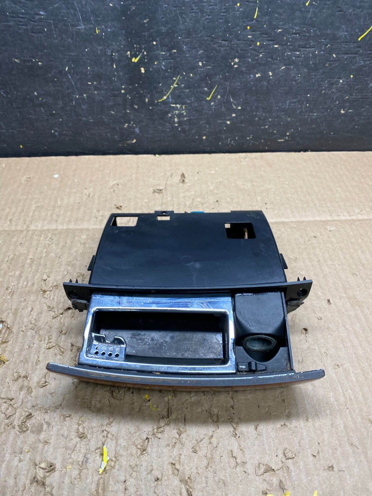 2000-2006 Mercedes S430 S500 W220 Center Console Ash Tray Compartment V1726 DG1