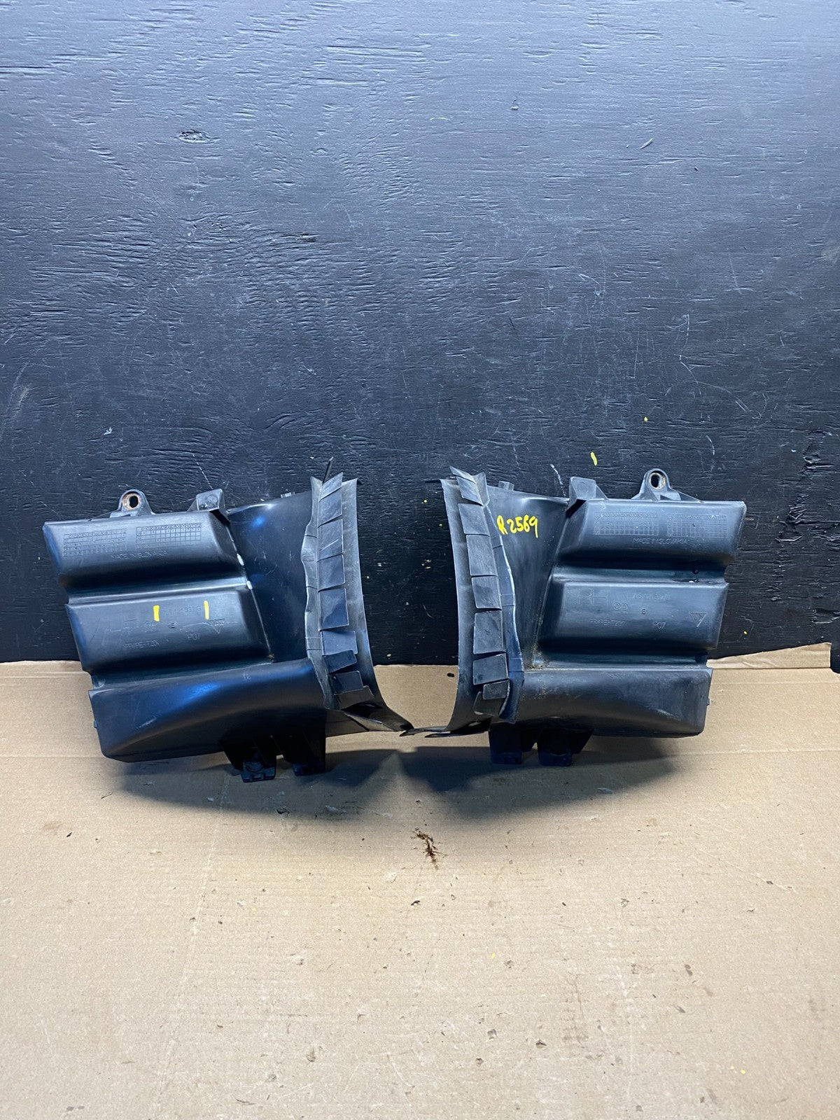 2003 - 2010 Porsche Cayenne Left+Right Set Air Inatke Filter Box OEM R2569 DG5