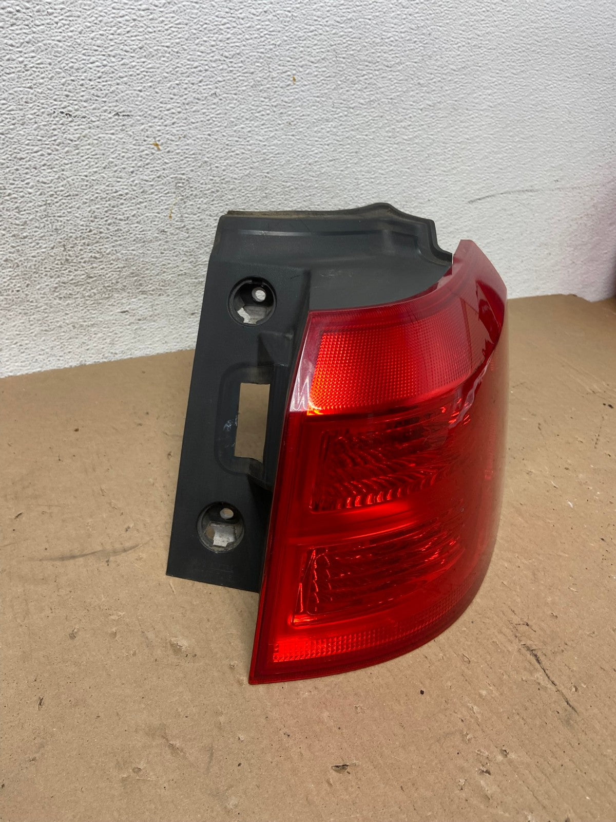 2010 to 2017 GMC Terrain Halogen Right Passenger Rh Side Tail Light AD6546 LK1
