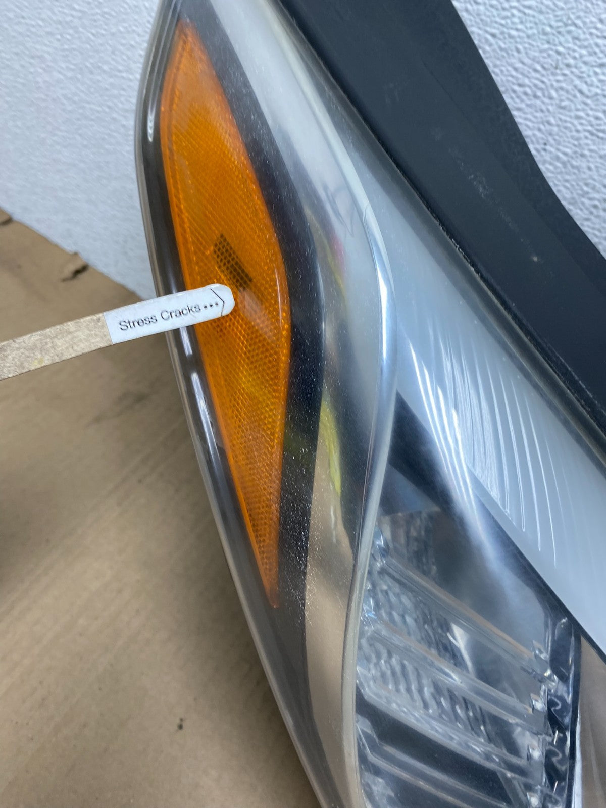 2015-2017 Hyundai Sonata Right Passenger RH Side Halogen Headlight AE9083 DW4
