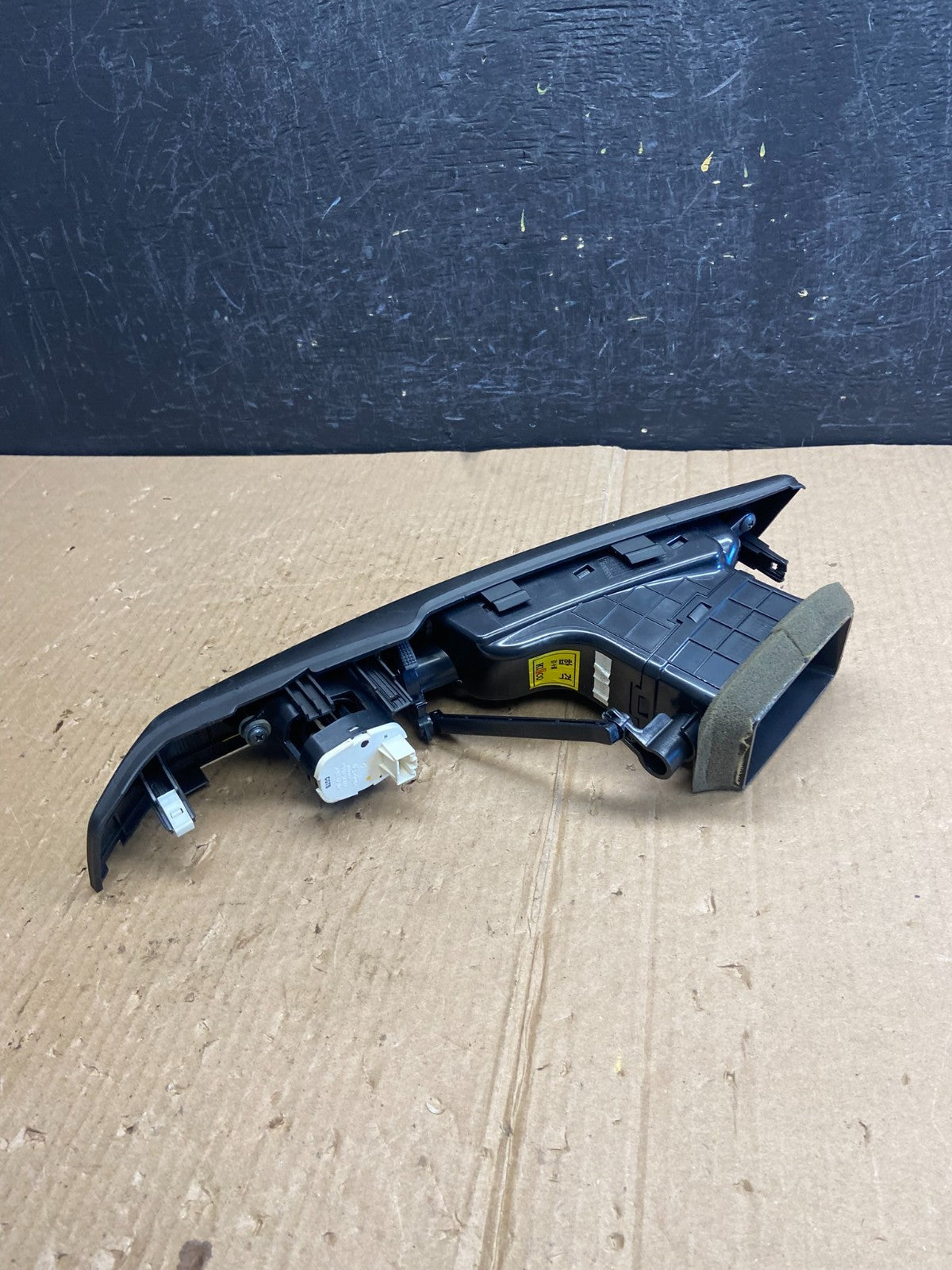 2007-2012 Hyundai Veracruz Right Passenger Dash AC Air Vent Trim Panel ae4040 DG4
