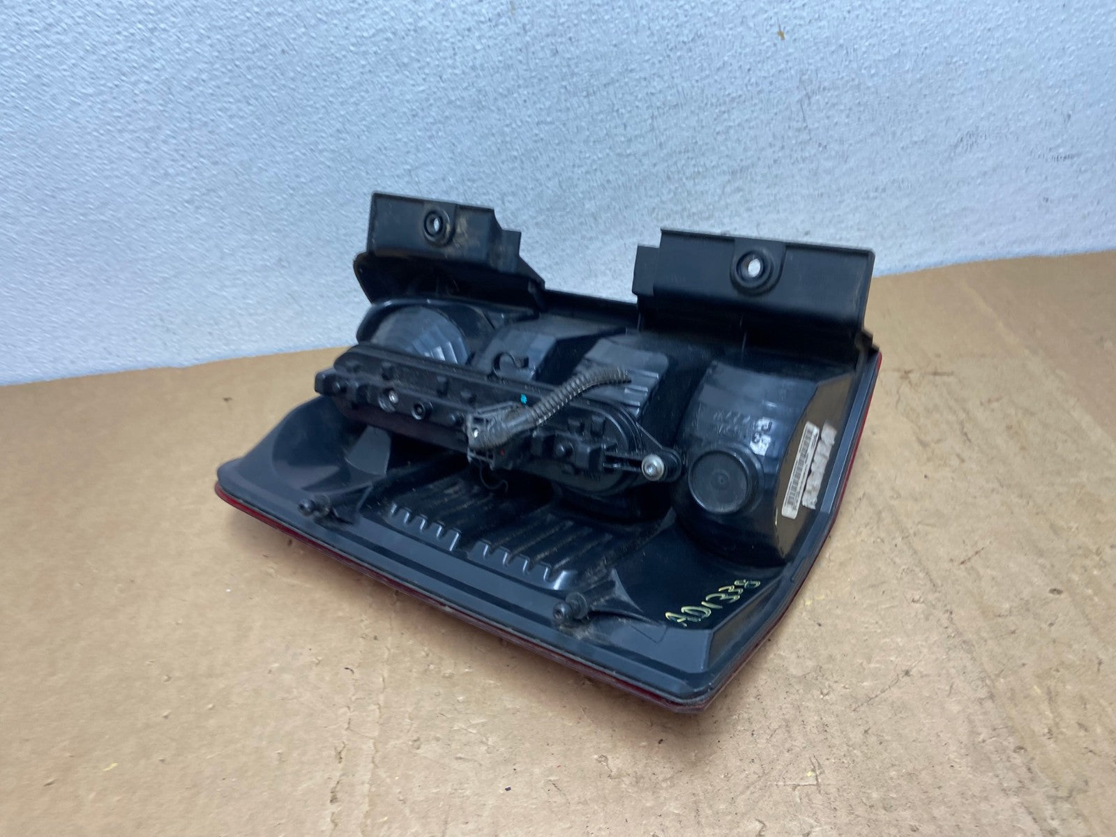 2008 to 2012 Jeep Liberty Right Passenger RH Side Tail Light AD1338 LK5