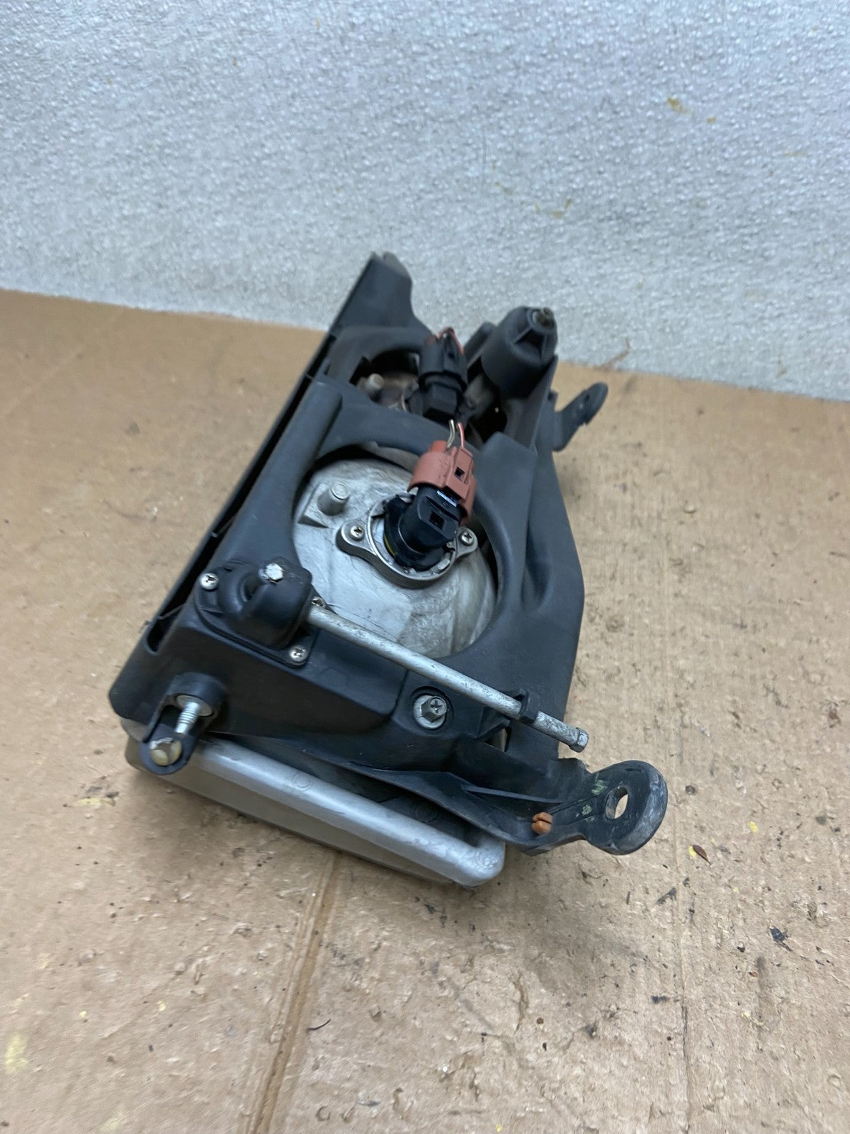 1998 to 1999 Toyota Avalon Halogen Right Passenger Rh Headlight Oem AA4127 DW5