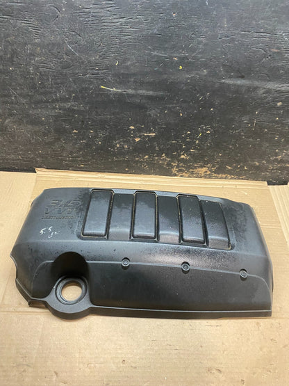 2007 to 2008 GMC Acadia 3.6L VVT Engine Cover Shield OEM v2666 DG0
